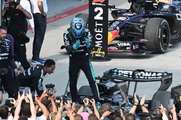 28.06.2026, xsvx, Motorsport FIA Formel 1, Grand Prix von Österreich v.l. George Russell (Mercedes AMG Petronas) Startnummer 63 jubelt ueber den Sieg (FIA REGULATIONS PROHIBIT ANY USE OF PHOTOGRAPHS as IMAGE SEQUENCES and or QUASI-VIDEO) Zeltweg-Spielberg *** June 28, 2026, xsvx, Motorsport FIA Formula 1, Austrian Grand Prix: George Russell of Mercedes AMG Petronas, car No. 63, celebrates his victory. FIA REGULATIONS PROHIBIT ANY USE OF PHOTOGRAPHS AS IMAGE SEQUENCES AND OR QUASI-VIDEO. Zeltweg, Spielberg