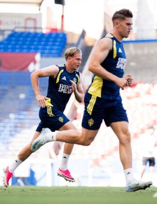 260628 Herman Johansson and Viktor Gyökeres of the Swedish national football team at a training session during day 18 of the FIFA World Cup, WM, Weltmeisterschaft, Fussball 2026 on June 28, 2026 in Dallas. Photo: Petter Arvidson BILDBYRAN kod PA PA1263 fotboll football soccer fotball vm fotbolls-vm fotball-vm fotbolls-vm 2026 fifa world cup 2026 träning practice training sverige sweden sverige a day 18 bbeng *** June 28, 2026: Herman Johansson and Viktor Gyökeres of the Swedish national soccer team at a training session on Day 18 of the 2026 FIFA World Cup on June 28, 2026 in Dallas. Photo by Petter Arvidson, BILDBYRAN. Code: PA PA1263. soccer, football, soccer World Cup, 2026 FIFA World Cup, training, Sweden, Sweden A, day 18 bbeng  Copyright: PETTERxARVIDSON BB260628PA020