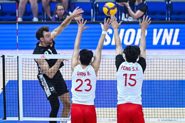 Gliwice 28.06.2026. Volleyball Men s Volleyball Nations League season 2026 match between China and Germany in Gliwice, Poland. --- Siatkowka Liga Narodow sezon 2026 mecz: Chiny - Niemcy. Persons shown: Yann Bohme BIn Wang Shikun Peng Fot. Antoni Dec Arena Akcji NEWSPIX.PL --- newspix.pl 