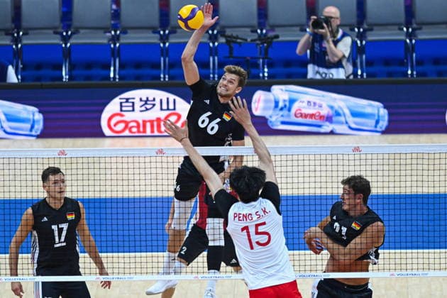 Gliwice 28.06.2026. Volleyball Men s Volleyball Nations League season 2026 match between China and Germany in Gliwice, Poland. --- Siatkowka Liga Narodow sezon 2026 mecz: Chiny - Niemcy. Persons shown: Erik Rohrs Shikun Peng Fot. Antoni Dec Arena Akcji NEWSPIX.PL --- newspix.pl 