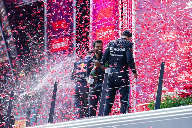 FORMULA ONE AUSTRIAN GRAND PRIX 2026 George Russell 63 (GBR) Mercedes, Max Verstappen 3 (NED) Red Bull Racing and Kimi Antonelli 12 (ITA) Mercedes celebrate on the podium during the Formula 1 Lenovo Austrian Grand Prix 2026, 8th round of the 2026 Formula 1 World Championship, WM, Weltmeisterschaft from 26th-28th June, 2026 at the Red Bull Ring, Spielberg, Austria. Credit: Robbie Hoad Every Second Media Editorial use only. All images are copyright Every Second Media Limited. No images may be reproduced without prior permission. Copyright: xIMAGO EveryxSecondxMediax ESM-2048-0463 RobbiexHoadx xEveryxSecondxMediax