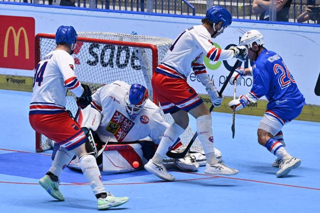 L-R Samuel Neo Kucharcik, goalkeeper Vojtech Mokry, Vaclav Skoloudik (all CZE) and Connor McStravick (USA) in action during the Men s World Ball Hockey Championship Final: Czech Republic vs. USA, Ostravar Arena, Ostrava, June 28, 2026. (CTKxPhoto JaroslavxOzana) CTKPhotoP2026062804989  CTKPhotoP2026062804989