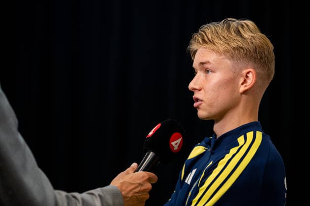 260628 Daniel Svensson of the Swedish men s national football team in the mixed zone after a training session during day 18 of the FIFA World Cup, WM, Weltmeisterschaft, Fussball 2026 on June 28, 2026 in Dallas. Photo: Petter Arvidson BILDBYRAN kod PA PA1264 fotboll football soccer fotball vm fotbolls-vm fotball-vm fotbolls-vm 2026 fifa world cup 2026 mixed zone sverige sweden sverige a day 18 bbeng *** June 28, 2026: Daniel Svensson of the Swedish men’s national soccer team in the mixed zone after a training session on Day 18 of the 2026 FIFA World Cup on June 28, 2026 in Dallas. Photo by Petter Arvidson, BILDBYRAN. Code: PA PA1264. soccer, football, fotball, World Cup, FIFA World Cup 2026, mixed zone, Sweden, Sweden A, Day 18 bbeng  Copyright: PETTERxARVIDSON BB260628PA087