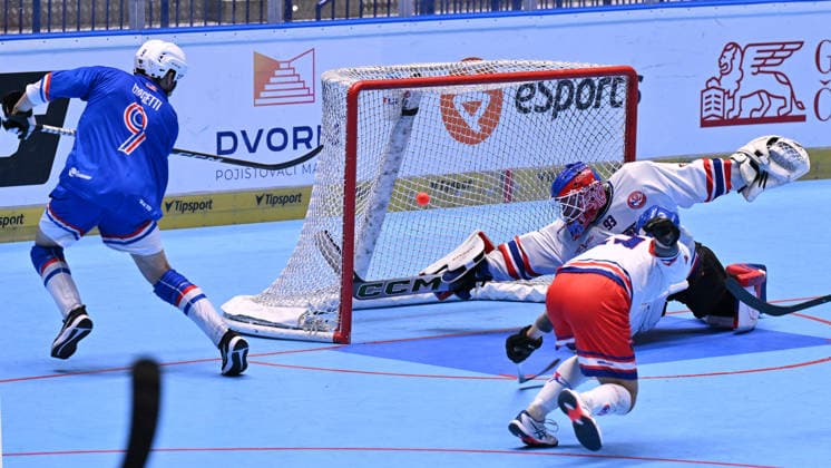 L-R PJ Biagetti (USA), goalkeeper Vojtech Mokry (CZE) and Vitek Fanderlik (CZE) in action during the Men s World Ball Hockey Championship Final: Czech Republic vs. USA, Ostravar Arena, Ostrava, June 28, 2026. (CTKxPhoto JaroslavxOzana) CTKPhotoP2026062805703  CTKPhotoP2026062805703