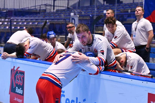 The Men s World Ball Hockey Championship Final: Czech Republic vs. USA, Ostravar Arena, Ostrava, June 28, 2026. Czech Republic players after the game. In the foreground, from left to right, are Vit Rozlilek of the Czech Republic and Vojtech Jagr of the Czech Republic. (CTKxPhoto JaroslavxOzana) CTKPhotoP2026062805794  CTKPhotoP2026062805794
