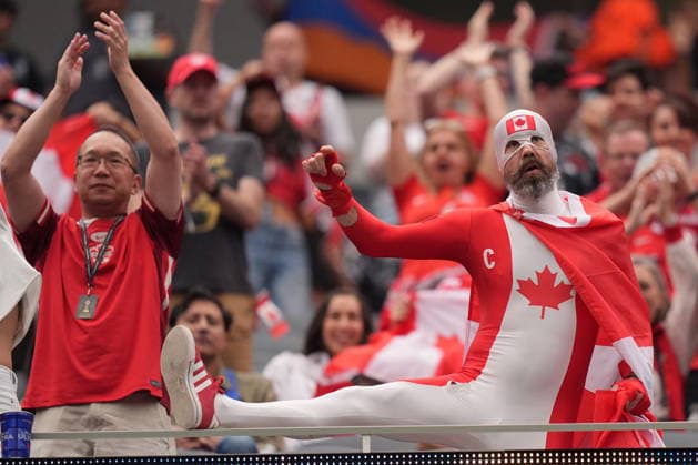 FIFA World Cup, WM, Weltmeisterschaft, Fussball 2026 - Round of 32 - South Africa vs Canada Supporters of Canada cheer before the FIFA World Cup 2026 Round of 32 match South Africa against Canada, in Los Angeles, USA, 28 June 2026. LOS ANGELES United States  Copyright: xSCOTTxSTRAZZANTEx