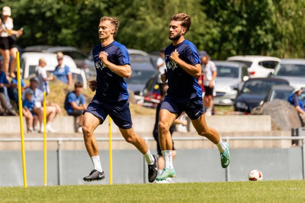 Freisteller, Rennen, Sprinten, Laufen, v.l. Yannik Luehrs (SV Darmstadt 98, 49), Killian Corredor (SV Darmstadt 98, 34), GER, Trainingsauftakt SV Darmstadt 98, Fussball, 2. Bundesliga, Saison 2026 2027, 28.06.2026, DFL REGULATIONS PROHIBIT ANY USE OF PHOTOGRAPHS AS IMAGE SEQUENCES AND OR QUASI-VIDEO, GER, Trainingsauftakt SV Darmstadt 98, Fussball, 2. Bundesliga, Saison 2026 2027, 28.06.2026 Lindenfels-Winterkasten *** Free kick, race, sprint, run, from left: Yannik Luehrs, SV Darmstadt 98, 49, Killian Corredor, SV Darmstadt 98, 34, GER, Start of training for SV Darmstadt 98, soccer, 2. Bundesliga, 2026–2027 season, June 28, 2026, DFL regulations prohibit any use of photographs as image sequences and or quasi-video, GER, Start of training for SV Darmstadt 98, soccer, 2. Bundesliga, 2026–2027 season, June 28, 2026, Lindenfels Winterkasten Copyright: xEibner-Pressefoto Jan-NiclasxGrox EP_JGG