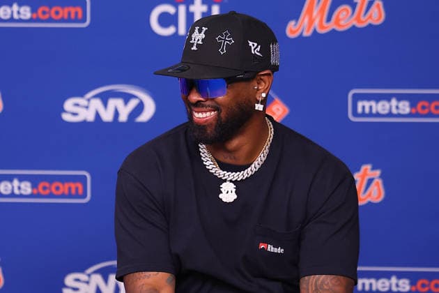 MLB, Baseball Herren, USA New York Mets Press Conferences Former New York Mets shortstop Jose Reyes speaks to the media in the Shannon Forde press conference, PK, Pressekonferenz Room before the baseball game against the Philadelphia Phillies at Citi Field in Corona, New York, on June 28, 2026. Flushing United States  Copyright: xGordonxDonovanx originalFilename:donovan-mlbphila260628_npvyX.jpg