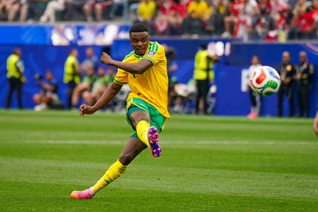 USA: Fußball FIFA World Cup, WM, Weltmeisterschaft, Fussball 2026, Sechzehntelfinale, Round of 32, Südafrika vs Kanada, South Africa vs Canada, SoFi Stadium (Inglewood, Los Angeles County, Kalifornien): Teboho Mokoena (Südafrika 4) *** USA Soccer 2026 FIFA World Cup, Round of 32, South Africa vs. Canada, SoFi Stadium, Inglewood, Los Angeles County, California, Teboho Mokoena, South Africa 4 Copyright: xJOERANxSTEINSIEKx