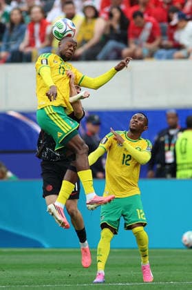 (260629) -- LOS ANGELES, June 29, 2026 -- Evidence Makgopa (up) of South Africa vies for a header during the round of 32 match between Canada and South Africa at the 2026 FIFA World Cup, WM, Weltmeisterschaft, Fussball at Los Angeles Stadium in Los Angeles, the United States, June 28, 2026. ) (SP)U.S.-LOS ANGELES-FOOTBALL-FIFA WORLD CUP-ROUND OF 32-CAN VS RSA MaoxSiqian 