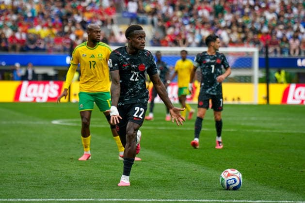 USA: Fußball FIFA World Cup, WM, Weltmeisterschaft, Fussball 2026, Sechzehntelfinale, Round of 32, Südafrika vs Kanada, South Africa vs Canada, SoFi Stadium (Inglewood, Los Angeles County, Kalifornien): Richie Laryea (Kanada 22) Mimik, Gesichtsausdruck, Emotion *** USA Soccer 2026 FIFA World Cup, Round of 32, South Africa vs. Canada, SoFi Stadium, Inglewood, Los Angeles County, California; Richie Laryea (Canada, 22) — facial expressions, emotions Copyright: xJOERANxSTEINSIEKx