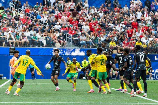 June 28, 2026, Los Angeles, California, USA: South Africa goalkeeper Ronwen Williams (1) defends against Canada during the FIFA World Cup, WM, Weltmeisterschaft, Fussball Round of 32 soccer match at SoFi Stadium in Inglewood, Calif., Sunday, June 28, 2026. World Cup 2026: Canada Vs South Africa  - ZUMAc68_ 20260628_zaf_c68_026 Copyright: xRingoxChiux