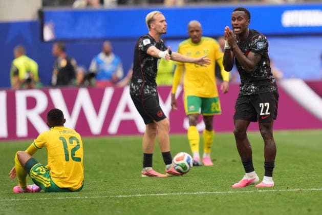 FIFA World Cup, WM, Weltmeisterschaft, Fussball 2026 - Round of 32 - South Africa vs Canada Richie Laryea of Canada reacts during the FIFA World Cup 2026 Round of 32 match South Africa against Canada, in Los Angeles, USA, 28 June 2026. LOS ANGELES United States  Copyright: xSCOTTxSTRAZZANTEx