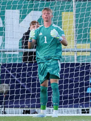 Torhueter Florian Hellstern (Germany) schaut enttaeuscht, UEFA European Under-19 Championship 2026 Group A, Germany v Denmark, Central Park Stadium am 28. June 2026 in Denbigh, Vereinigtes Königreich. (Foto von Marco Steinbrenner DeFodi Images) Torhueter Florian Hellstern (Germany) looks dejected, UEFA European Under-19 Championship 2026 Group A, Germany v Denmark, Central Park Stadium, June 28, 2026 in Denbigh, United Kingdom. (Photo by Marco Steinbrenner DeFodi Images) - *** Goalkeeper Florian Hellstern of Germany looks disappointed, 2026 UEFA European Under-19 Championship Group A, Germany vs. Denmark, Central Park Stadium on June 28, 2026, in Denbigh, United Kingdom. Photo by Marco Steinbrenner, DeFodi Images. Goalkeeper Florian Hellstern of Germany looks dejected, UEFA European Under-19 Championship 2026, Group A, Germany vs. Denmark, Central Park Stadium, June 28, 2026, in Denbigh, United Kingdom. Photo by Marco Steinbrenner, DeFodi Images