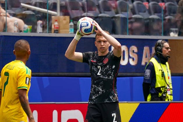 USA: Fußball FIFA World Cup, WM, Weltmeisterschaft, Fussball 2026, Sechzehntelfinale, Round of 32, Südafrika vs Kanada, South Africa vs Canada, SoFi Stadium (Inglewood, Los Angeles County, Kalifornien): Alistair Johnston (Kanada 2) *** USA Soccer 2026 FIFA World Cup, Round of 32, South Africa vs. Canada, SoFi Stadium, Inglewood, Los Angeles County, California; Alistair Johnston, Canada 2 Copyright: xJOERANxSTEINSIEKx
