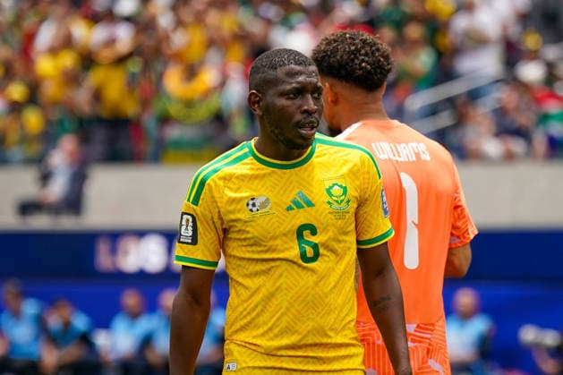 USA: Fußball FIFA World Cup, WM, Weltmeisterschaft, Fussball 2026, Sechzehntelfinale, Round of 32, Südafrika vs Kanada, South Africa vs Canada, SoFi Stadium (Inglewood, Los Angeles County, Kalifornien): Aubrey Modiba (Südafrika 6) *** USA Soccer 2026 FIFA World Cup, Round of 32, South Africa vs. Canada, SoFi Stadium, Inglewood, Los Angeles County, California, Aubrey Modiba, South Africa 6 Copyright: xJOERANxSTEINSIEKx