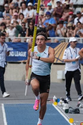 June 28, 2026, Paris, Å½Le-De-France, France: Armand Duplantis of Sweden runs down the runway during his final attempt in the men s pole vault final at the Wanda Diamond League Meeting de Paris at Stade Charlo ty. Paris France - ZUMAh209 20260628_zsp_h209_079 Copyright: xAlixHabibx