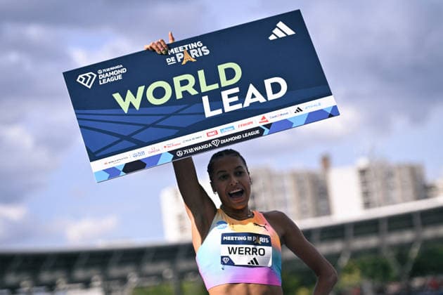 Wanda Diamond League in Paris FA Audrey Werro poses with her record after competing during the Wanda Diamond League tournament at the Charlety Stadium in Paris on June 28, 2026. Photo by Firas Abdullah ABACAPRESS.COM Paris Ile-de-France France  Copyright: xAbdullahxFiras ABACAx