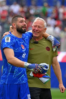 28th June 2026; SoFi Stadium, Los Angeles, California, United States of America; FIFA World Cup, WM, Weltmeisterschaft, Fussball Football, South Africa versus Canada; Goalkeeper Maxime Crepeau of the Canada celebrates a victory JulianxMedina DiaEsportivo