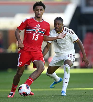 Football - 2026 UEFA European Under-19 Championship (U19 Euros) - Group A: Wales vs. Spain - SToK Cae Ras (Racecourse Ground) - Sunday 28th June 2026 Wales defender Jayden Lienou on the ball COLORSPORT BARRY MITCHELL 
