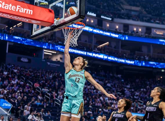 June 28 2026 New York Liberty forward Leonie Fiebich (13)drives to the hoop during the WNBA, Basketball Damen, USA game between New York Liberty and the Golden State Valkyries. CSM WNBA 2026 : New York Vs Golden State JUN 28  - ZUMAc04_ 20260628_zma_c04_281 Copyright: xThurmanxJamesx