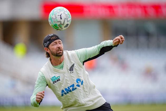 3rd Rothesay Test Match Day 5 England v New Zealand Devon Conway of New Zealand in the pre-game warm up session during the 3rd Rothesay Test Match Day 5 match England vs New Zealand at Trent Bridge, Nottingham, United Kingdom on 29 June 2026 (Photo by Maynard Manyowa News Images) Nottingham Trent Bridge Nottinghamshire United Kingdom Copyright: xMaynardxManyowa NewsxImagesx