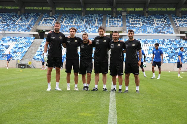 29.06.2026, xrekx, Fussball 3.Liga, 1.FC Saarbruecken - Trainingsauftakt Saison 2026 27 v.l. Trainerteam Dirk Orlishausen Torwarttrainer (1.FC Saarbruecken) Danilo Kupke Videoanalyst (1.FC Saarbruecken) Gaetan Krebs Co-Trainer (1.FC Saarbruecken) Argirios Giannikis Trainer (1.FC Saarbruecken) Leon Laudi Co-Trainer (1.FC Saarbruecken) Max Smith Athletiktrainer (1.FC Saarbruecken) (DFL DFB REGULATIONS PROHIBIT ANY USE OF PHOTOGRAPHS as IMAGE SEQUENCES and or QUASI-VIDEO) Saarbruecken *** June 29, 2026, xrekx, Soccer 3rd Division, 1 FC Saarbrücken Start of Training for the 2026 Season, 27th (from left): Coaching Staff—Dirk Orlishausen, Goalkeeper Coach for 1 FC Saarbrücken; Danilo Kupke, Video Analyst for 1 FC Saarbrücken; Gaetan Krebs, Assistant Coach for 1 FC Saarbrücken; Argirios Giannikis, Head Coach for 1 FC Saarbrücken Leon Laudi, Assistant Coach, 1 FC Saarbrücken Max Smith, Strength and Conditioning Coach, 1 FC Saarbrücken DFL and DFB regulations prohibit any use of photographs as image sequences and or quasi-video. Saarbrücken