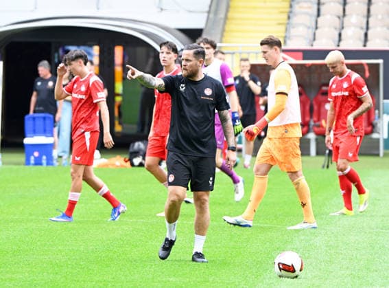 Fussball - 2. Bundesliga - Saison 2026 27 1. FC Kaiserslautern 29.06.2026 1. Training für die neue Saison Wieder am Betzenberg im Trainerteam: Mike WUNDERLICH 1. FC Kaiserslautern *** Soccer, 2. Bundesliga, 2026–27 Season, 1. FC Kaiserslautern, June 29, 2026, 1. Training for the new season: Back at Betzenberg; coaching staff: Mike WUNDERLICH, 1. FC Kaiserslautern