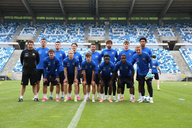 29.06.2026, xrekx, Fussball 3.Liga, 1.FC Saarbruecken - Trainingsauftakt Saison 2026 27 v.l. Argirios Giannikis Trainer (1.FC Saarbruecken) Kevin Broll (1. FC Saarbruecken) Alexander Staff (1. FC Saarbruecken) Mladen Cvjetinovic (1. FC Saarbruecken) Anton Baeuerle (1. FC Saarbruecken) Daniel Gleiber (1. FC Saarbruecken) Nils Krämer Kraemer (1.FC Saarbruecken) Christian Kuehlwetter (1. FC Saarbruecken) Kelsey Owusu (1.FC Saarbruecken) Matteo Bignetti (1.FC Saarbruecken) Abdenego Nankishi (1. FC Saarbruecken) Benjamin Lade (1.FC Saarbruecken) Zac Shuaib (1. FC Saarbruecken) Kevin Broll (1. FC Saarbruecken) Simen Voet (1.FC saarbruecken) fehlt wegen Vertrag bis 30.06.2026 bei 1860 Muenchen (DFL DFB REGULATIONS PROHIBIT ANY USE OF PHOTOGRAPHS as IMAGE SEQUENCES and or QUASI-VIDEO) Saarbruecken *** June 29, 2026, xrekx, Soccer 3rd Division, 1 FC Saarbrücken Starts Training for the 2026 Season 27 (from left) Argirios Giannikis, Coach of 1 FC Saarbrücken; Kevin Broll, 1 FC Saarbrücken; Alexander Staff, 1 FC Saarbrücken; Mladen Cvjetinovic, 1 FC Saarbrücken; Anton Baeuerle, 1 FC Saarbrücken Daniel Gleiber 1 FC Saarbrücken Nils Krämer 1 FC Saarbrücken Christian Kuehlwetter 1 FC Saarbrücken Kelsey Owusu 1 FC Saarbrücken Matteo Bignetti 1 FC Saarbrücken Abdenego Nankishi 1 FC Saarücken Benjamin Lade 1 FC Saarbrücken Zac Shuaib 1 FC Saarbrücken Kevin Broll 1 FC Saarbrücken Simen Voet 1 FC Saarbrücken is unavailable due to a contract with 1860 Munich through June 30, 2026 DFL DFB REGULATIONS PROHIBIT ANY USE OF PHOTOGRAPHS as IMAGE SEQUENCES and or QUASI-VIDEO Saarbrücken
