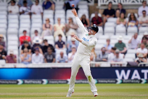 3rd Rothesay Test Match Day 5 England v New Zealand Henry Nicholls of New Zealand fields the ball during the 3rd Rothesay Test Match Day 5 match England vs New Zealand at Trent Bridge, Nottingham, United Kingdom on 29 June 2026 (Photo by Maynard Manyowa News Images) Nottingham Trent Bridge Nottinghamshire United Kingdom Copyright: xMaynardxManyowa NewsxImagesx