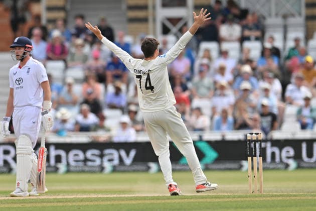 England v New Zealand, International Test Match 2026 Mitchell Santner of New Zealand makes an appeal during the International Test Match 2026 match between England and New Zealand at Trent Bridge, Nottingham, UK on 29 June 2026. Nottingham Trent Bridge Nottinghamshire UK Editorial use only , Copyright: xStevexPoolex PSI-24435-0025