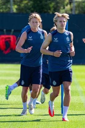Club s Cisse Sandra and Club s Romeo Vermant pictured in action during a training session of Belgian first division soccer team Club Brugge, on Monday 29 June 2026 in Brugge, in preparation of the upcoming 2026-2027 Belgian first division soccer season. KURTxDESPLENTER  x179853138x
