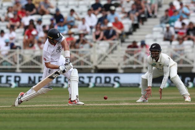 England v New Zealand, International Test Match 2026 England s Jamie Smith hits New Zealand s Mitchell Santner for a straight four during Last Day of the Rothesay International Test Match 2026 match between England and New Zealand at Trent Bridge, Nottingham, UK on 29 June 2026. Nottingham Trent Bridge Nottinghamshire UK Editorial use only , Copyright: xJohnxMallettx PSI-24436-0028