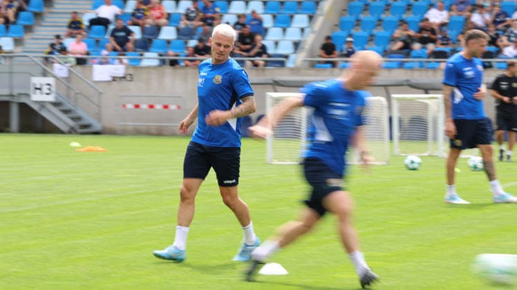 29.06.2026, xrekx, Fussball 3.Liga, 1.FC Saarbruecken - Trainingsauftakt Saison 2026 27 v.l. Florian Pick (1.FC Saarbruecken) (DFL DFB REGULATIONS PROHIBIT ANY USE OF PHOTOGRAPHS as IMAGE SEQUENCES and or QUASI-VIDEO) Saarbruecken *** June 29, 2026, xrekx, Soccer 3rd Division, 1 FC Saarbrücken Start of Training for the 2026-27 Season, from left: Florian Pick, 1 FC Saarbrücken. DFL and DFB regulations prohibit any use of photographs as image sequences and or quasi-video. Saarbrücken