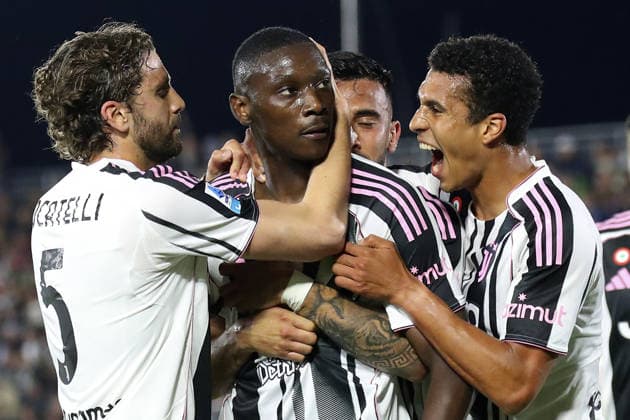 Juventus celebration , Juventus Randal Kolo Muani ™s celebration In action during the Serie A enilive soccer match between Venezia and Juventus at the Pier Luigi Penzo Stadium, north Est Italy - Sunday , May 25, 2025. - Soccer  Copyright: xPaolaxGarbuio LaPressex