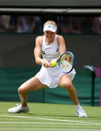 Harriet Dart during her first round match Wimbledon Tennis Championships, Day 1, The All England Lawn Tennis and Croquet Club, London, UK - 29 Jun 2026London The All England Lawn Tennis and United Kingdom  Copyright: xKieranxMcManus Shutterstockx 16964107ar