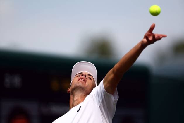 Oliver Tarvet during his first round match Wimbledon Tennis Championships, Day 1, The All England Lawn Tennis and Croquet Club, London, UK - 29 Jun 2026London The All England Lawn Tennis and United Kingdom  Copyright: xJamesxMarsh Shutterstockx 16964101av