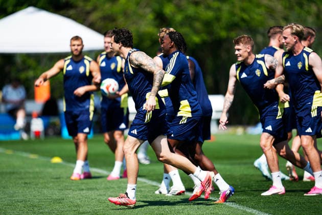 NEW JERSEY, USA 20260629 Sweden s Victor Nilsson Lindelöf, Anthony Elanga, Eric Smith and Herman Johansson during the men s national team, Nationalteam s training at Melanie Lane Training Ground in New Jersey ahead of the round of 16 match against France during the World Cup. ***The image is included in the SPORTS PACKAGE. For others PAYMENT IMAGE*** NEW JERSEY USA x9200x *** NEW JERSEY, USA 20260629 Sweden’s Victor Nilsson Lindelöf, Anthony Elanga, Eric Smith, and Herman Johansson during the men’s national team’s training session at Melanie Lane Training Ground in New Jersey ahead of the Round of 16 match against France during the World Cup ***The image is included in the SPORTS PACKAGE. For others, PAYMENT IMAGE*** NEW JERSEY, USA x9200x  Copyright: xBjörnxLarssonxRosvall TTx WORLD CUP TRAINING NEW JERSEY