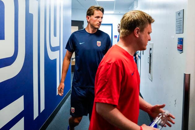 World Cup 2026 Dallas, Texas , USA 20260629. Kristoffer Ajer during a press conference, PK, Pressekonferenz with the Norwegian men s national football team at (SMU) Southern Methodist University in Dallas. Photo: Fredrik Varfjell NTB Dallas, Texas United States EDITORIAL USE ONLY. RESTRICTED USE FOR BETTING COMPANIES Ref:_SPOupEjMOO4uwQ.jpg *** 2026 World Cup, Dallas, Texas, USA 20260629 Kristoffer Ajer during a press conference with the Norwegian men’s national soccer team at SMU (Southern Methodist University) in Dallas. Photo: Fredrik Varfjell, NTB. Dallas, Texas, United States. EDITORIAL USE ONLY. RESTRICTED USE FOR BETTING COMPANIES.  Copyright: xFredrikxVarfjellx xNTBx