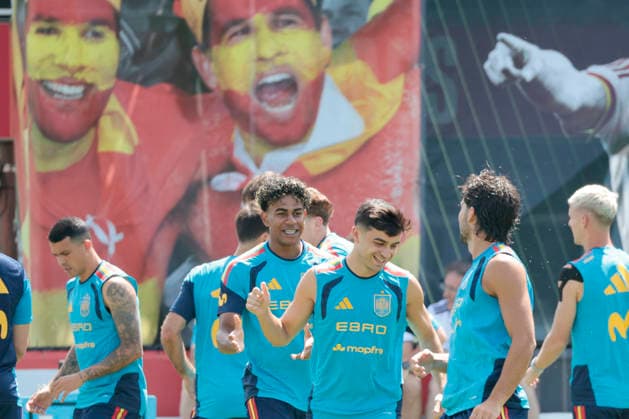 Players of Spain react during the team s training session in Chattanooga, Tenesse, US, at the 2026 FIFA World Cup, WM, Weltmeisterschaft, Fussball on 29 June 2026. Training session of Spain in Chattanooga !ACHTUNG: NUR REDAKTIONELLE NUTZUNG!  Copyright: xLavandeiraxJr.x GRAF7716 20260629-55020746673_1