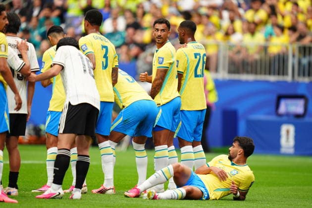 Brazil v Japan - FIFA World Cup, WM, Weltmeisterschaft, Fussball 2026 - Round of 32 HOUSTON, USA - JUNE 29: A view of defensive wall of Brazil is seen during the FIFA World Cup 2026 Round of 32 match between Brazil and Japan at Houston Stadium (NRG Stadium) on June 29, 2026 in Houston, Texas. Hakan Akgun Anadolu Texas United States. Editorial use only. Please get in touch for any other usage.  Copyright: x2026xAnadoluxHakanxAkgunx