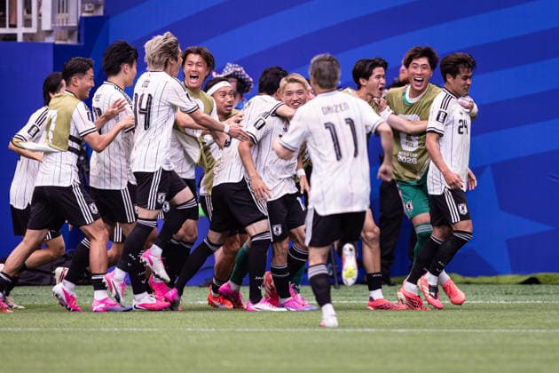 Brazil v Japan: round of 32 - FIFA World Cup, WM, Weltmeisterschaft, Fussball 2026 HOUSTON, TEXAS - JUNE 29: Kaishu Sano 24 of Japan celebrates with teammates after scoring a goal during the FIFA World Cup 2026 round of 32 match between Brazil and Japan at Houston Stadium on June 29, 2026 in Houston, USA. (Photo by Victor Monteiro PxImages) Houston Houston Stadium Texas USA Copyright: xVictorxMonteirox