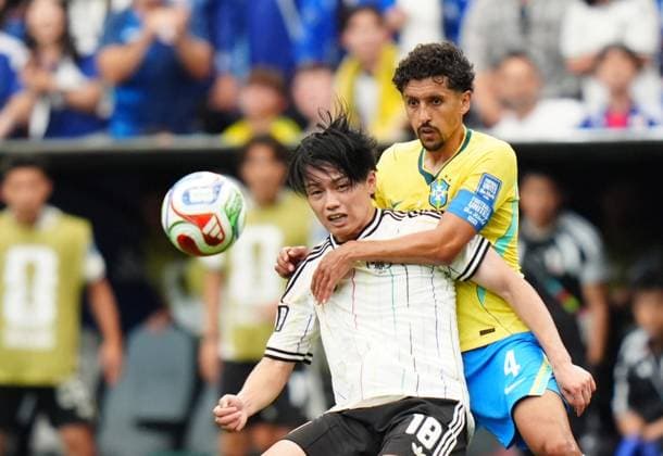 Brazil v Japan - FIFA World Cup, WM, Weltmeisterschaft, Fussball 2026 - Round of 32 HOUSTON, USA - JUNE 29: Ayase Ueda (18) of Japan in action against Marquinhos (4) of Brazil during the FIFA World Cup 2026 Round of 32 match between Brazil and Japan at Houston Stadium (NRG Stadium) on June 29, 2026 in Houston, Texas. Hakan Akgun Anadolu Texas United States. Editorial use only. Please get in touch for any other usage.  Copyright: x2026xAnadoluxHakanxAkgunx