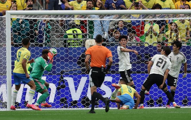 FIFA World Cup, WM, Weltmeisterschaft, Fussball 2026 - Round of 32 - Brazil vs Japan Brazil misses a chance to score during the FIFA World Cup 2026 Round of 32 match Brazil against Japan, in Houston, USA, 29 June 2026. HOUSTON United States  Copyright: xCHRISTOPHERxNEUNDORFx