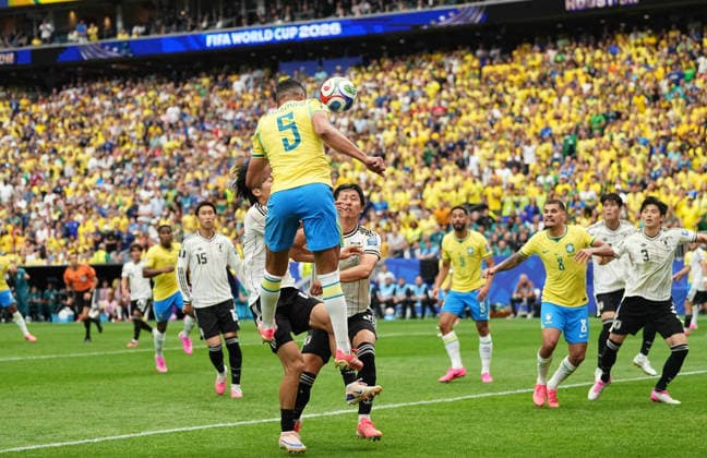Casemiro (Brazil) scores and celebrates his teams first goal during Brazil and Japan, Round of 32 FIFA World Cup, WM, Weltmeisterschaft, Fussball 2026, Houston Stadium, Texas, USA on June 29, 2026. Thor Wegner DeFodi Images. (Photo by DeFodi Images) - *** Casemiro of Brazil scores and celebrates his team s first goal during the match between Brazil and Japan in the Round of 32 of the 2026 FIFA World Cup at Houston Stadium in Texas, USA, on June 29, 2026. Thor Wegner, DeFodi Images. Photo by DeFodi Images