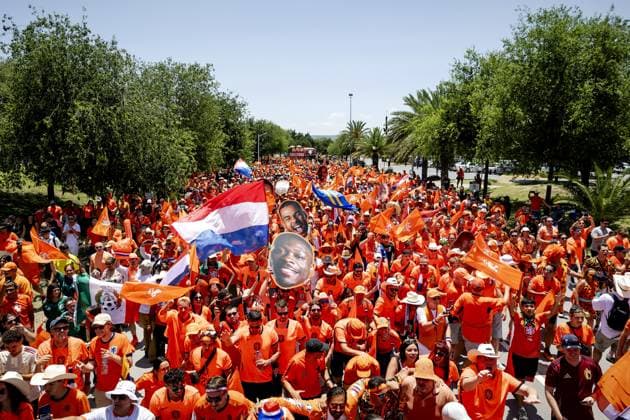 MONTERREY - Fans during the Orange March around Parque Fundidora during the 2026 FIFA World Cup, WM, Weltmeisterschaft, Fussball prior to the match between the Dutch national team, Nationalteam and Morocco in the Round of 32 on June 29, 2026, in Monterrey, Mexico. KOEN VAN WEEL ANP xVIxANPxSportx xxANPxIVx 562384887 originalFilename: 562384887.jpg