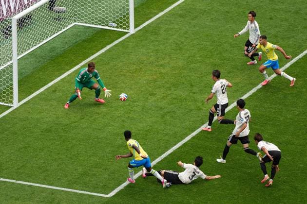 Vinicius Junior of Brazil shot is saved by Zion Suzuki of Japan Brazil v Japan, 2026 FIFA World Cup, WM, Weltmeisterschaft, Fussball Round of 32, Football, Houston Stadium, Houston, Texas, USA - 29 Jun 2026Houston Houston Stadium Texas (TX) United States of America  Copyright: xIsmaelxAdnan Shutterstockx 16968921bz
