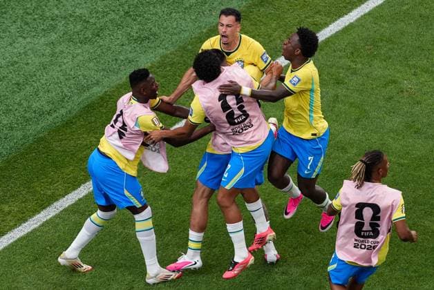 Gabriel Martinelli of Brazil celebrates his goal with his teammates Brazil v Japan, 2026 FIFA World Cup, WM, Weltmeisterschaft, Fussball Round of 32, Football, Houston Stadium, Houston, Texas, USA - 29 Jun 2026Houston Houston Stadium Texas (TX) United States of America  Copyright: xIsmaelxAdnan Shutterstockx 16968921cz