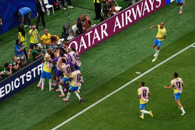 Gabriel Martinelli of Brazil celebrates his goal with his teammates Brazil v Japan, 2026 FIFA World Cup, WM, Weltmeisterschaft, Fussball Round of 32, Football, Houston Stadium, Houston, Texas, USA - 29 Jun 2026Houston Houston Stadium Texas (TX) United States of America  Copyright: xIsmaelxAdnan Shutterstockx 16968921dc
