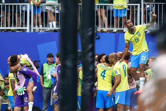 RECORD DATE NOT STATED FIFA World Cup, WM, Weltmeisterschaft, Fussball 2026 - Round of 32 - Brazil v Japan Rayan player of Brazil celebrates Gabriel Martinelli goal during the FIFA World Cup 2026 Round of 32 match between Brazil and Japan at Houston Stadium, in Texas, United States, on Monday, June 29, 2026.(Foto: Vanessa Carvalho Brazil Photo Press IMAGO) Sports Copyright: xVanessaxCarvalhox
